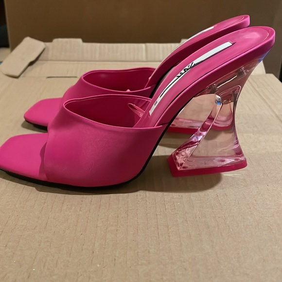 Zara Pink Stain Mules/Sandals | Clear Heel | Hot Pink - Picture 3 of 10